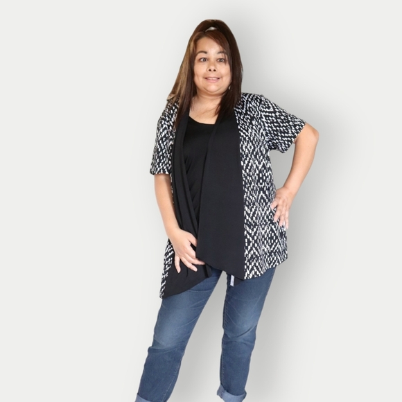 WOMENS L-XL BLACK & WHITE PATTERNED SHORT SLEEVE CARDIGAN WITH ATTACHED CAMI - Picture 7 of 7